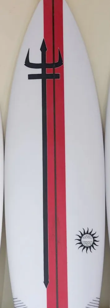 Assymetric art, red stripe, black trident