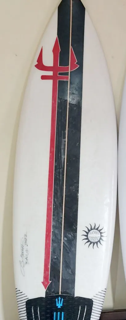 7'2 art, black stripe, red trident